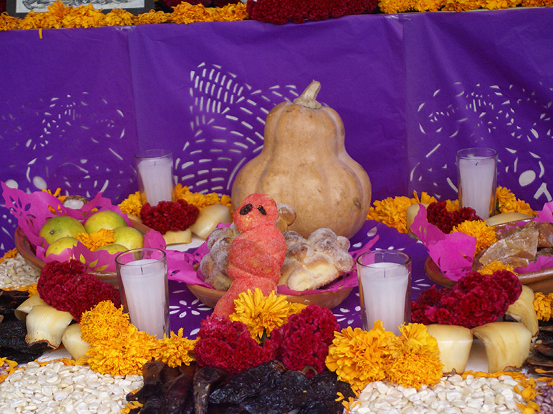 ofrenda a los muertos